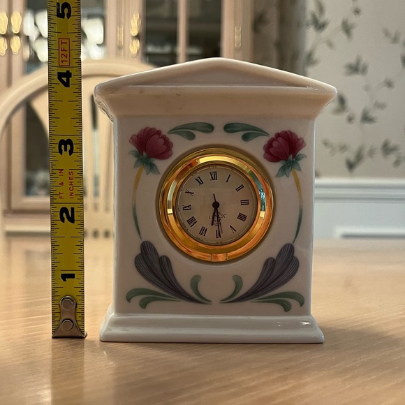 Vintage Lenox Poppies on Blue porcelain clock - Picture 5 of 6